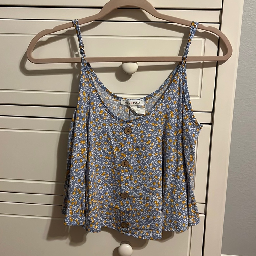 Tilly’s floral button down tank top
